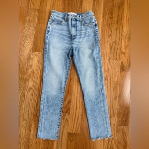 ARITZIA DENIM FORUM Lola High Rise Skinny Crop (Light Wash Denim)